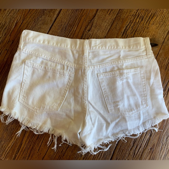 Free People White Shorts Button Fly Size 27 With Fraying - Picture 4 of 5